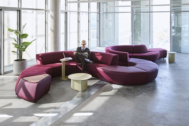 Jardan_Bureau_Paulie Sofa_Regen Mahogany_Soren Coffee Table_Dunegrass_Max Side Table_Dunegrass_03