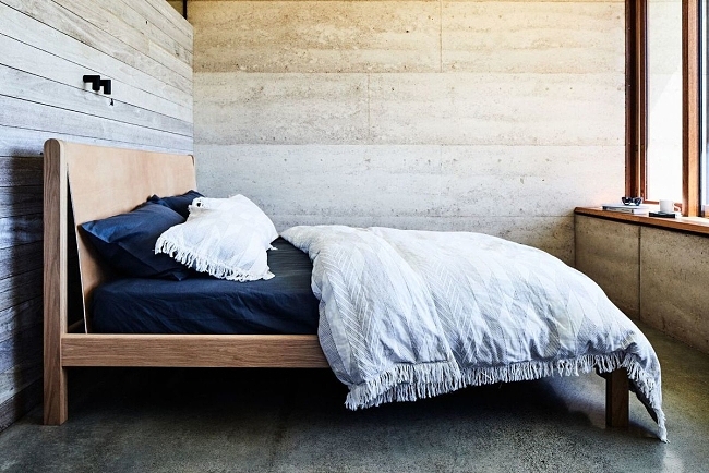 sarahlaird-163446-w1200-h800-q80-rz3-b75-f0