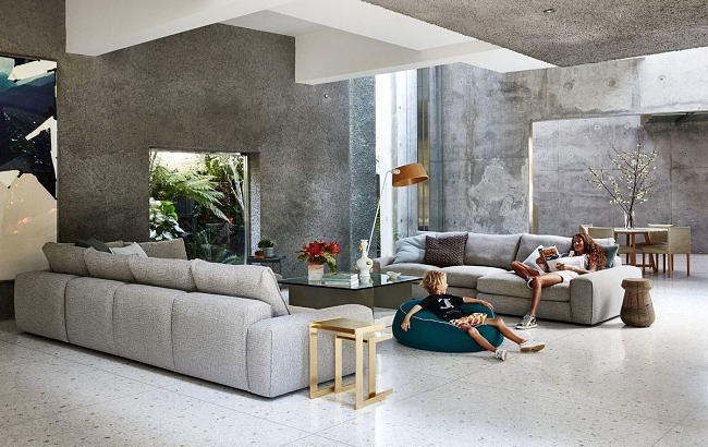 sarahlaird-163456-w1200-h800-q80-rz3-b75-f0