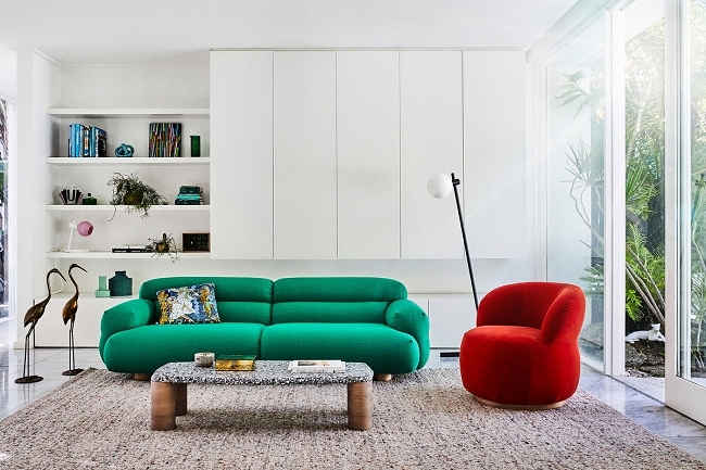 sarahlaird-176032-w1200-h800-q80-rz3-b75-f0