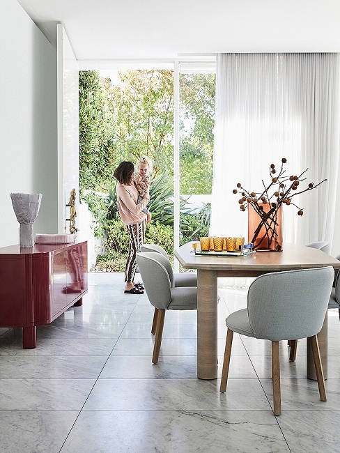 sarahlaird-176034-h1000-q90-rz3-b75