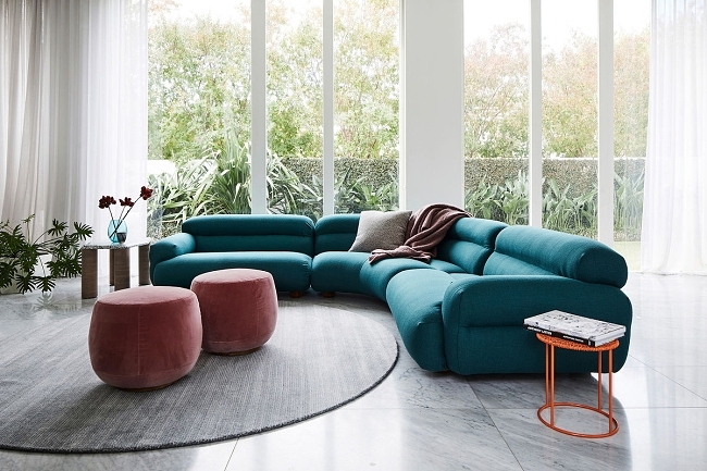 sarahlaird-176037-w1200-h800-q80-rz3-b75-f0