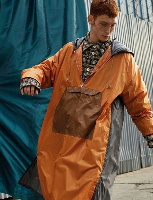 sarahlaird-183905-w1200-h800-q80-rz3-b75-f0