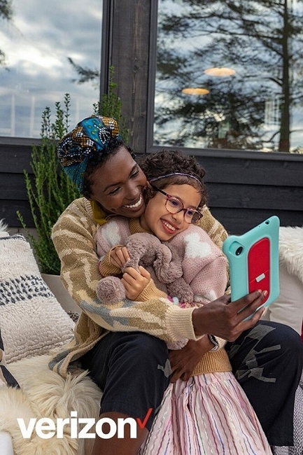 sarahlaird-326014-h1000-q90-rz3-b75