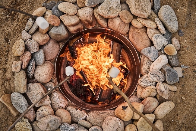 sarahlaird-333447-w1200-h800-q80-rz3-b75-f0