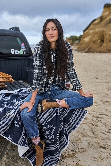 sarahlaird-333553-h1000-q90-rz3-b75