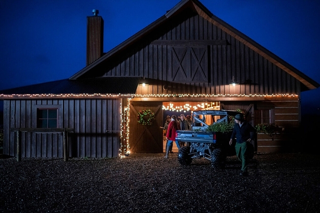 sarahlaird-341380-w1200-h800-q80-rz3-b75-f0