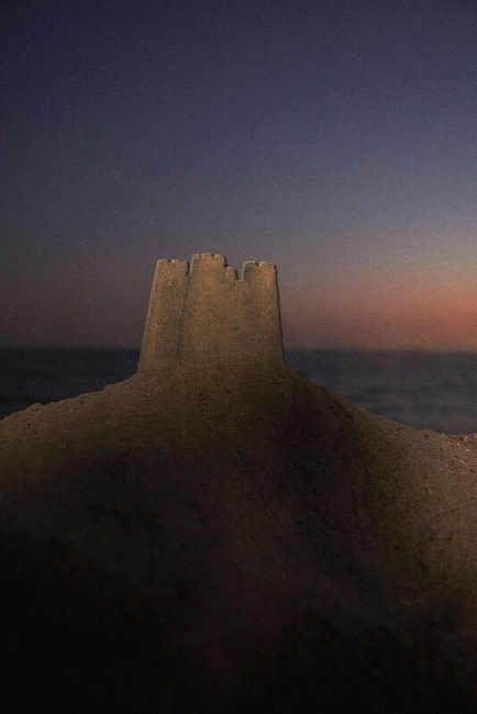 sarahlaird-358112-w1200-h800-q80-rz3-b75-f0