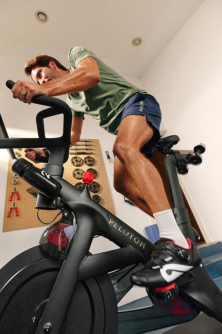 sarahlaird-391565-h1000-q90-rz3-b75