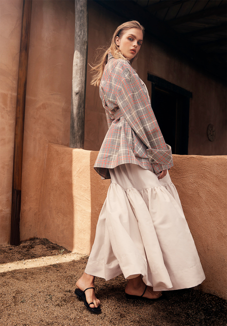 Fashion Editorials featuring Pavla Pop