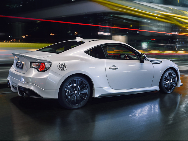 TOYOTA 86_Rear motion
